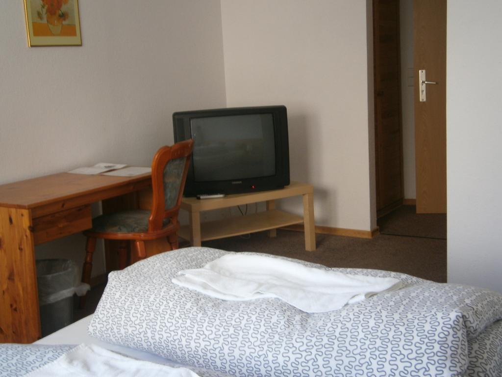 Hotel Strauss Waldbronn Room photo
